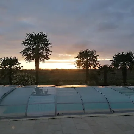 Дом отдыха Le Domaine Du Plessis Les Landes-Genusson