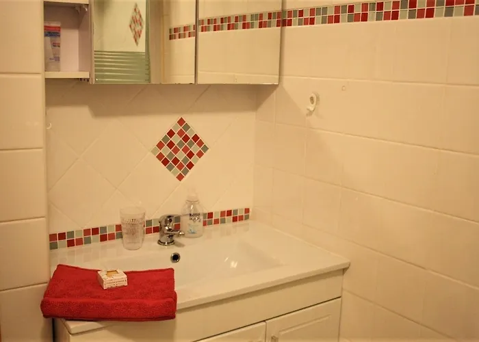 Le Domaine Du Plessis Holiday home Les Landes-Genusson